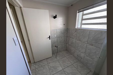 Apartamento à venda com 114m², 2 quartos e 1 vaga Apartamento à venda com 114m², 2 quartos e 1 vagaBanheiro 2