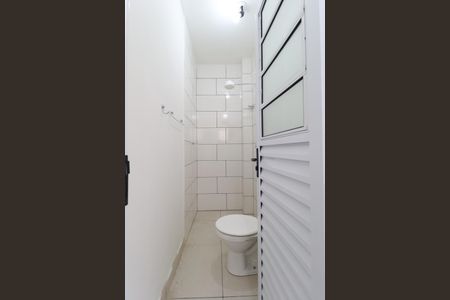 Banheiro de casa para alugar com 1 quarto, 27m² em Casa Verde, São Paulo
