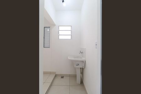 Casa para alugar com 27m², 1 quarto e sem vagaÁrea de Serviço