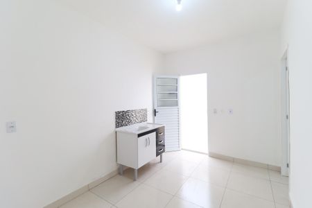 Casa para alugar com 27m², 1 quarto e sem vaga Casa para alugar com 27m², 1 quarto e sem vagaSala/Cozinha