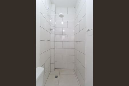 Casa para alugar com 27m², 1 quarto e sem vaga Casa para alugar com 27m², 1 quarto e sem vagaBanheiro Social