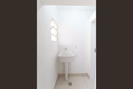 Casa para alugar com 27m², 1 quarto e sem vagaÁrea de Serviço