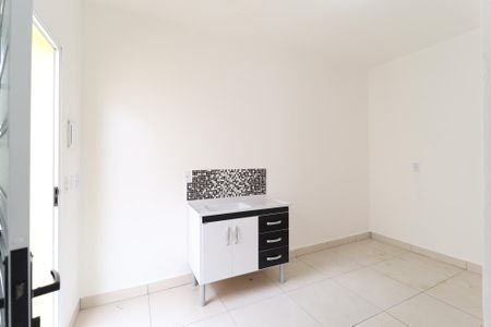 Casa para alugar com 27m², 1 quarto e sem vaga Casa para alugar com 27m², 1 quarto e sem vagaSala/Cozinha