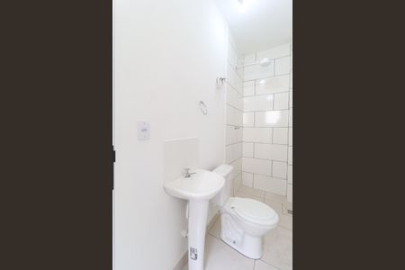Casa para alugar com 27m², 1 quarto e sem vaga Casa para alugar com 27m², 1 quarto e sem vagaBanheiro