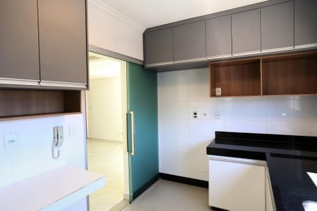 Apartamento à venda com 240m², 3 quartos e 5 vagasCozinha