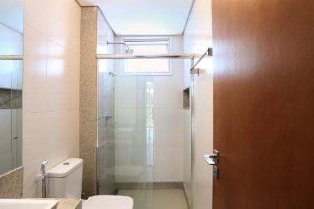 Apartamento à venda com 240m², 3 quartos e 5 vagasBanheiro