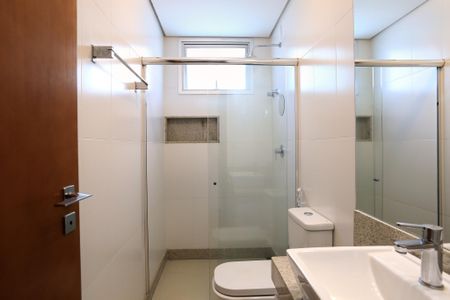 Apartamento à venda com 240m², 3 quartos e 5 vagasBanheiro da Suíte
