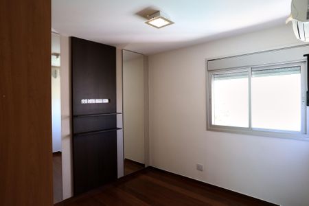Apartamento à venda com 240m², 3 quartos e 5 vagasSuíte