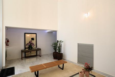 Apartamento à venda com 240m², 3 quartos e 5 vagasHall