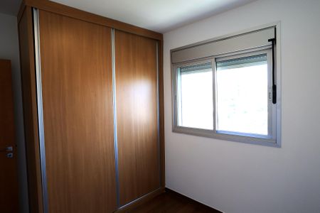 Apartamento à venda com 240m², 3 quartos e 5 vagasQuarto 2