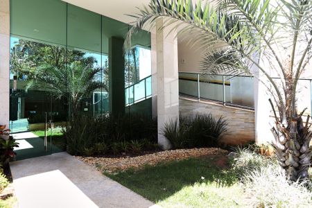 Apartamento à venda com 240m², 3 quartos e 5 vagasEntrada