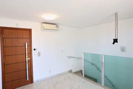 Apartamento à venda com 240m², 3 quartos e 5 vagasCobertura
