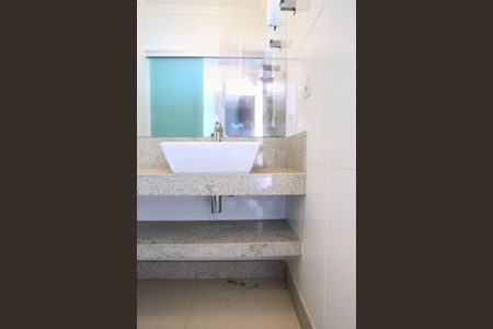 Apartamento à venda com 240m², 3 quartos e 5 vagasBanheiro da Cobertura