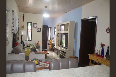 Sala de casa à venda com 3 quartos, 180m² em Costa E Silva, Porto Alegre