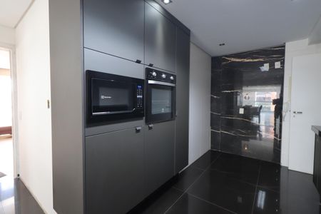 Apartamento para alugar com 265m², 4 quartos e 4 vagasCozinha