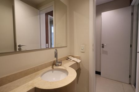 Apartamento para alugar com 265m², 4 quartos e 4 vagasLavabo