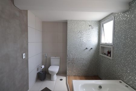 Apartamento para alugar com 265m², 4 quartos e 4 vagasBanheiro da Suíte 