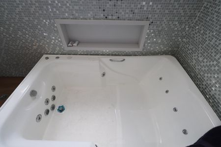 Apartamento para alugar com 265m², 4 quartos e 4 vagasBanheiro da Suíte 