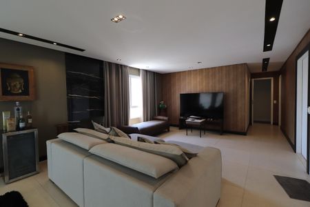 Apartamento para alugar com 265m², 4 quartos e 4 vagasSala