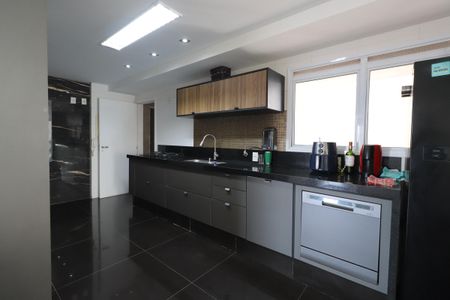 Apartamento para alugar com 265m², 4 quartos e 4 vagasCozinha