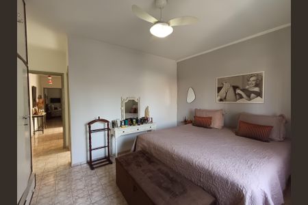 Casa à venda com 190m², 3 quartos e 2 vagasSuite