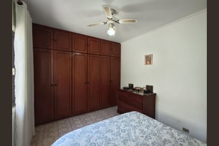 Casa à venda com 190m², 3 quartos e 2 vagasQuarto