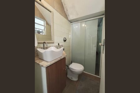 Casa à venda com 190m², 3 quartos e 2 vagasBanheiro serviço