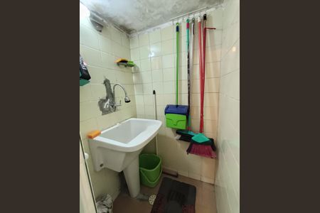 Casa à venda com 190m², 3 quartos e 2 vagasBanheiro serviço