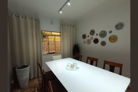 Casa à venda com 190m², 3 quartos e 2 vagasCopa