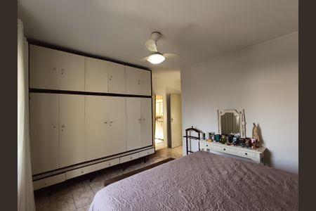 Casa à venda com 190m², 3 quartos e 2 vagasSuite