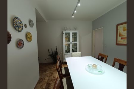 Casa à venda com 190m², 3 quartos e 2 vagasCopa