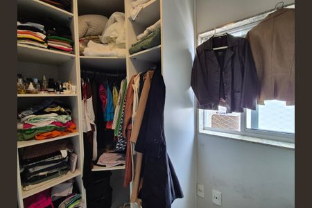 Apartamento à venda com 122m², 3 quartos e 2 vagasCloset do quarto