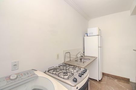 Apartamento à venda com 48m², 2 quartos e 1 vaga Apartamento à venda com 48m², 2 quartos e 1 vagaCozinha e Área de Serviço