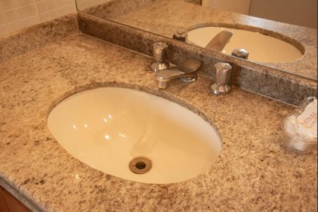 Casa de condomínio à venda com 45m², 1 quarto e 1 vagaBanheiro