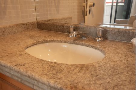 Casa de condomínio à venda com 45m², 1 quarto e 1 vagaBanheiro