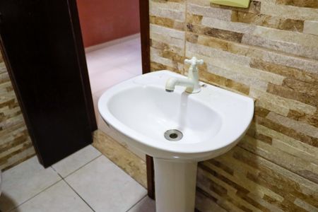 Casa para alugar com 100m², 3 quartos e 2 vagasBanheiro da Suíte 3