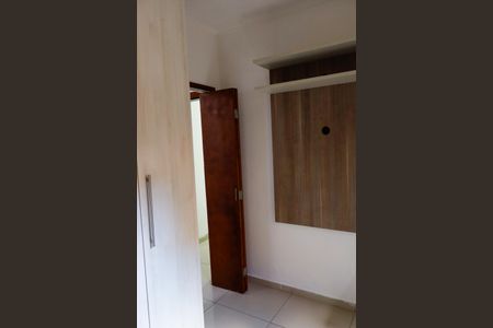 Casa para alugar com 100m², 3 quartos e 2 vagasQuarto 2