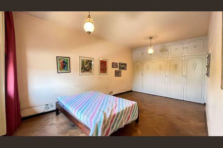 Casa à venda com 429m², 7 quartos e 8 vagas