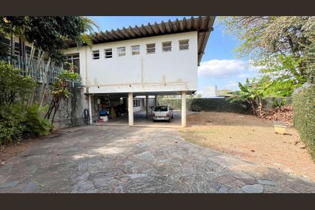 Casa à venda com 429m², 7 quartos e 8 vagas