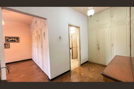 Casa à venda com 429m², 7 quartos e 8 vagas