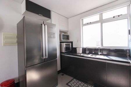 Apartamento à venda com 219m², 5 quartos e 2 vagas