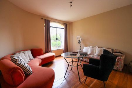 Casa à venda com 4 quartos, 407m² em Buritis, Belo Horizonte