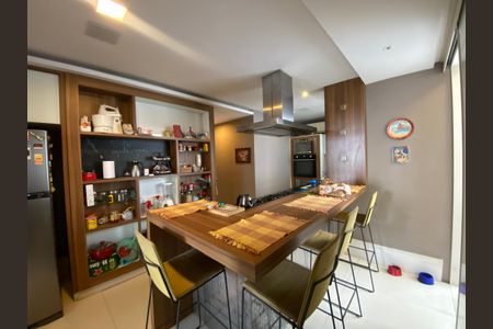 Apartamento à venda com 150m², 3 quartos e 1 vagaCozinha