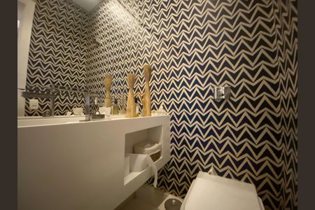 Apartamento à venda com 150m², 3 quartos e 1 vagaBanheiro da Suíte 3