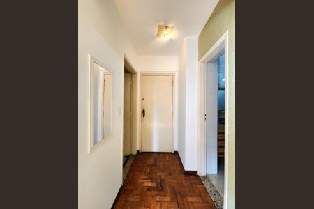 Corredor de apartamento à venda com 1 quarto, 36m² em Itaim Bibi, São Paulo