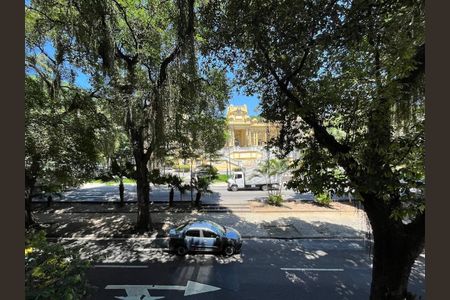 Apartamento à venda com 80m², 2 quartos e sem vaga