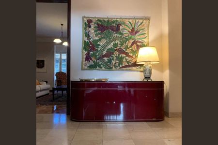 Apartamento à venda com 227m², 4 quartos e 1 vaga