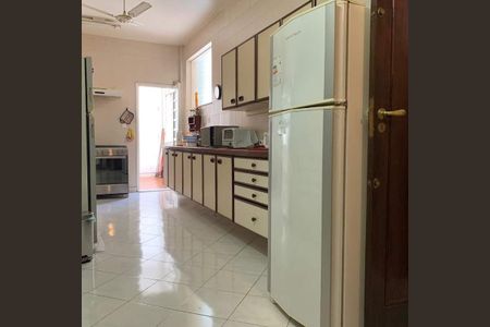 Apartamento à venda com 227m², 4 quartos e 1 vaga