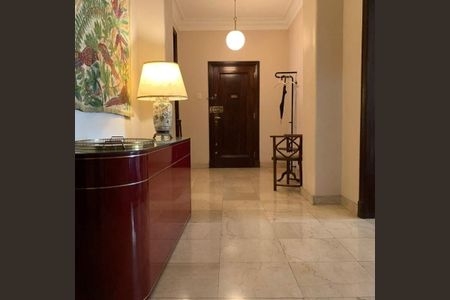 Apartamento à venda com 227m², 4 quartos e 1 vaga