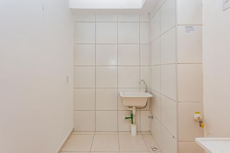 Apartamento à venda com 34m², 2 quartos e sem vaga Apartamento à venda com 34m², 2 quartos e sem vagaCozinha e Área de Serviço